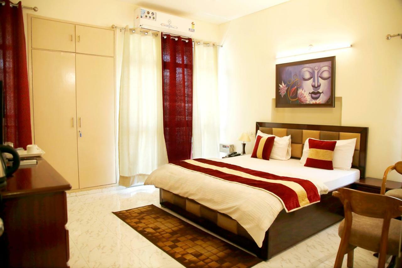 Maplewood Guest House, Neeti Bagh, New Delhiit Is A Boutiqu Guest House - Room 5 Exterior foto